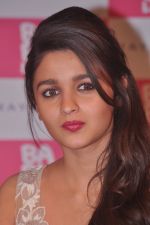 Alia Bhatt unveils Maybelline new collection in Canvas, Mumbai on 2nd May 2013 (32).JPG
